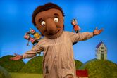 Duane Gooden in The Smartest Giant in Town at Little Angel Theatre - Resized - Ellie Kurttz