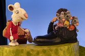 Elaine Hartley and Gilbert Taylor in The Smartest Giant in Town at Little Angel Theatre - Ellie Kurttz